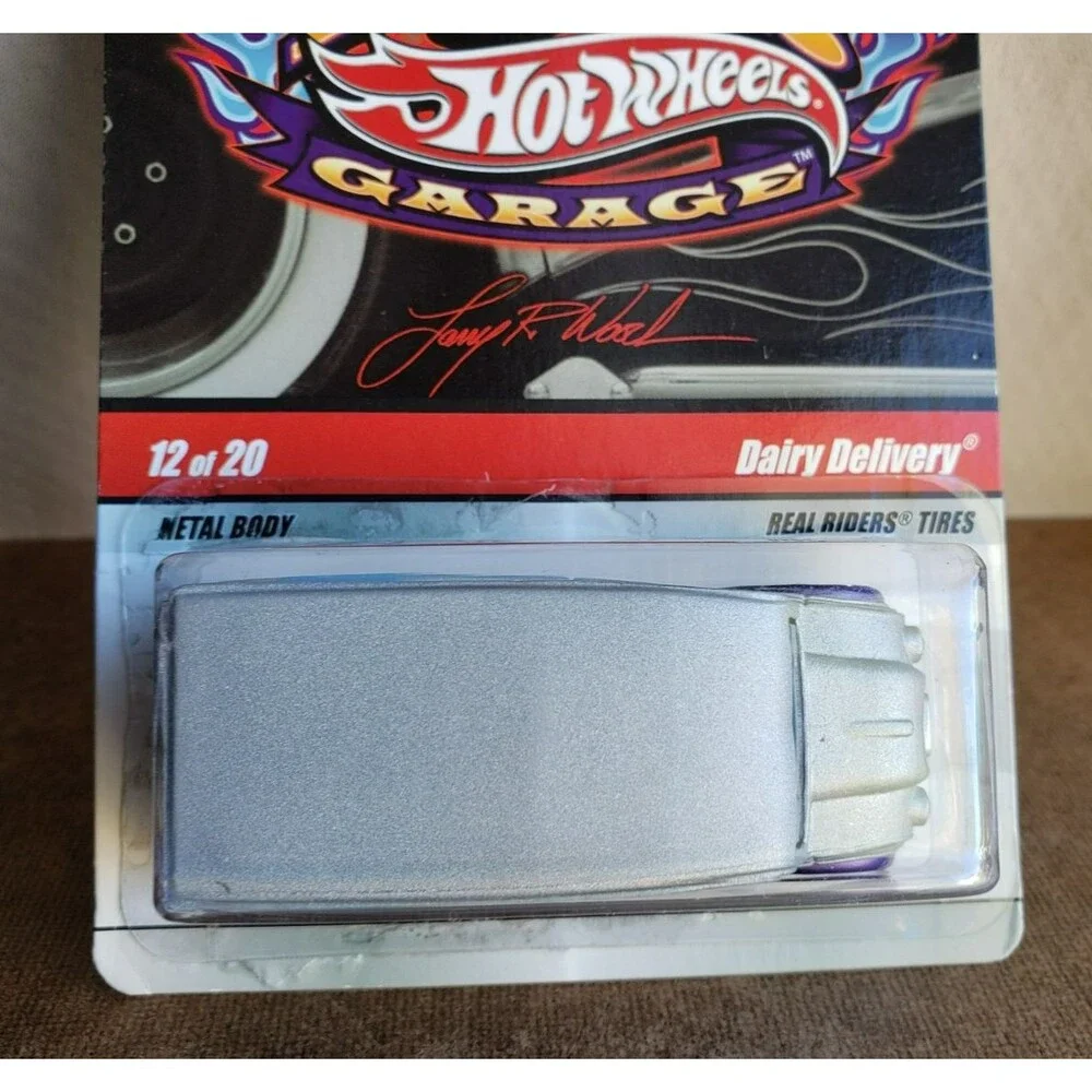 2009 Hot Wheels DAIRY DELIVERY MTFLK Silver / Purple LARRY'S GARAGE #12/20 RR5SP